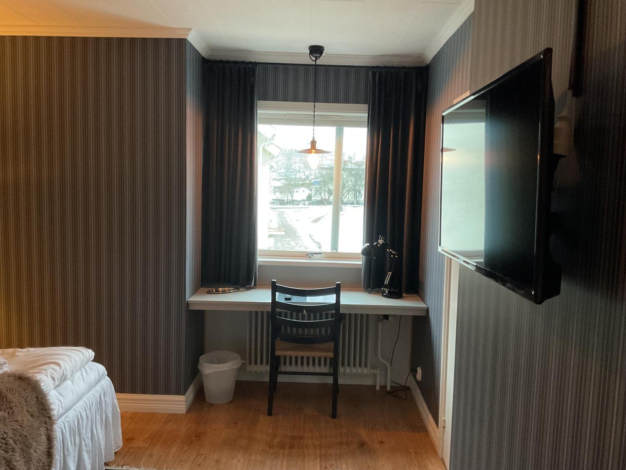 טורסבי Hotell Oernen מראה חיצוני תמונה
