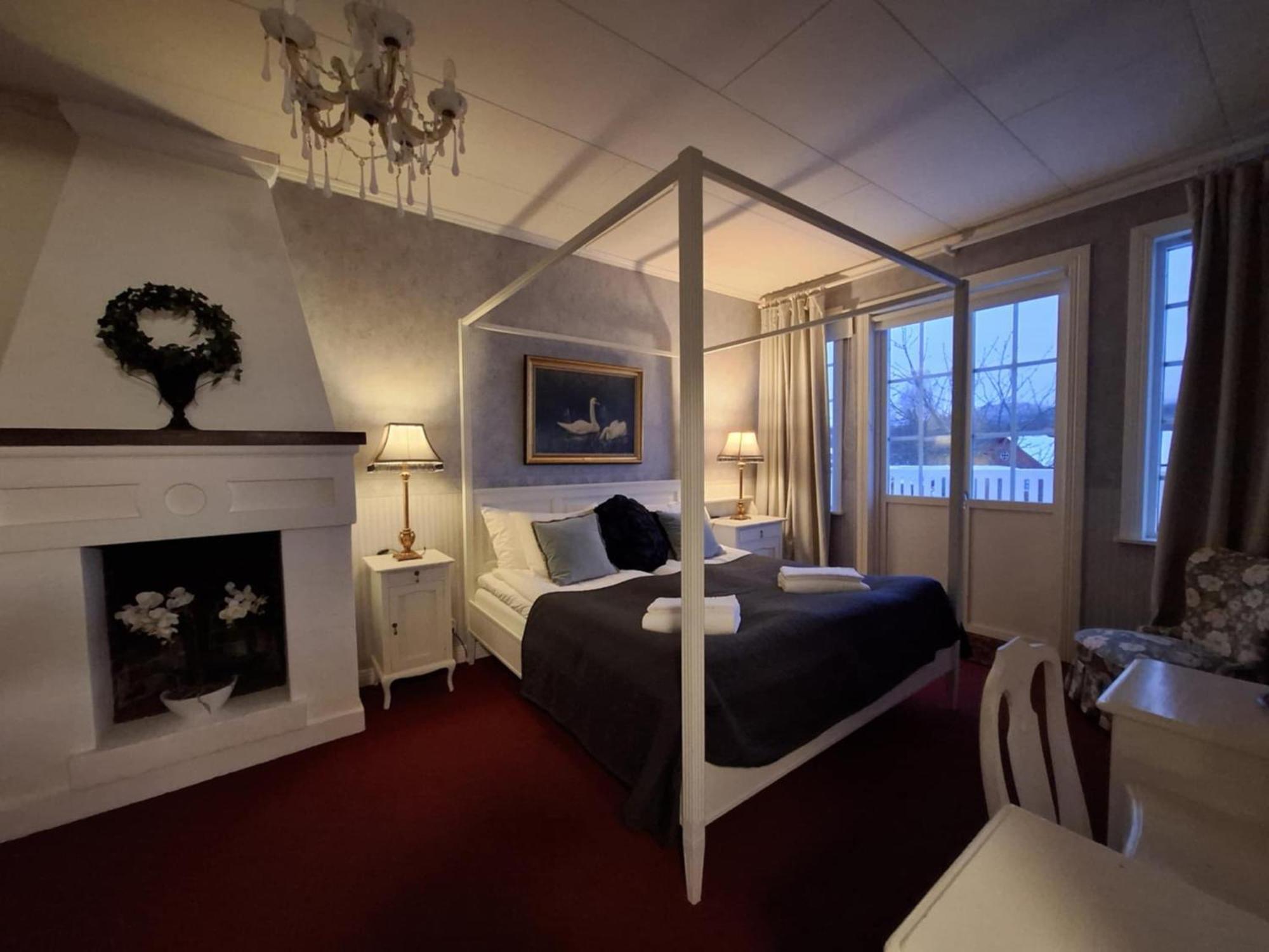 טורסבי Hotell Oernen מראה חיצוני תמונה