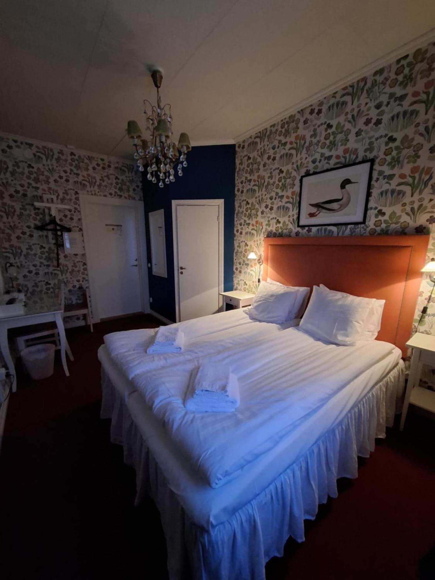 טורסבי Hotell Oernen מראה חיצוני תמונה
