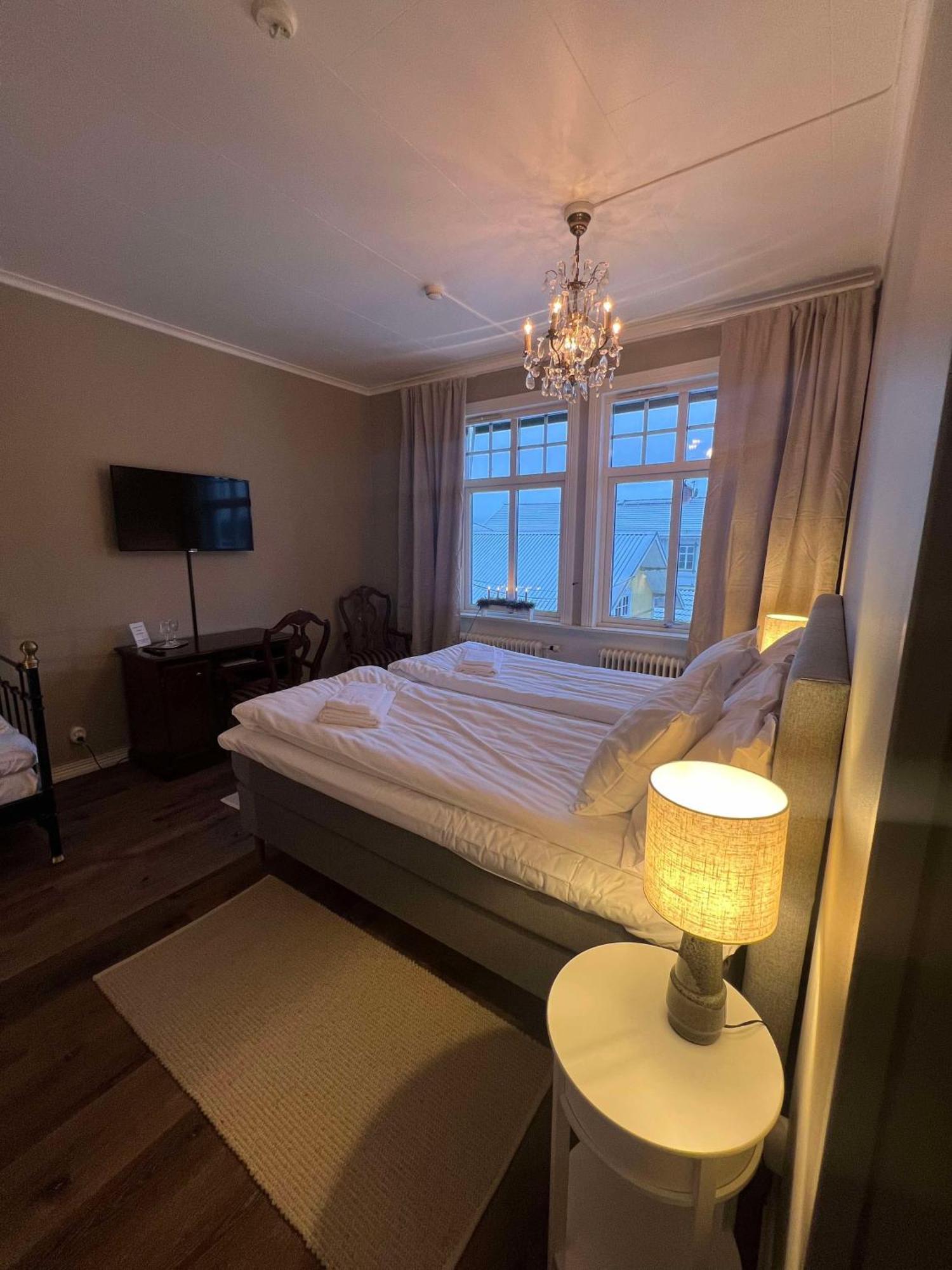 טורסבי Hotell Oernen מראה חיצוני תמונה