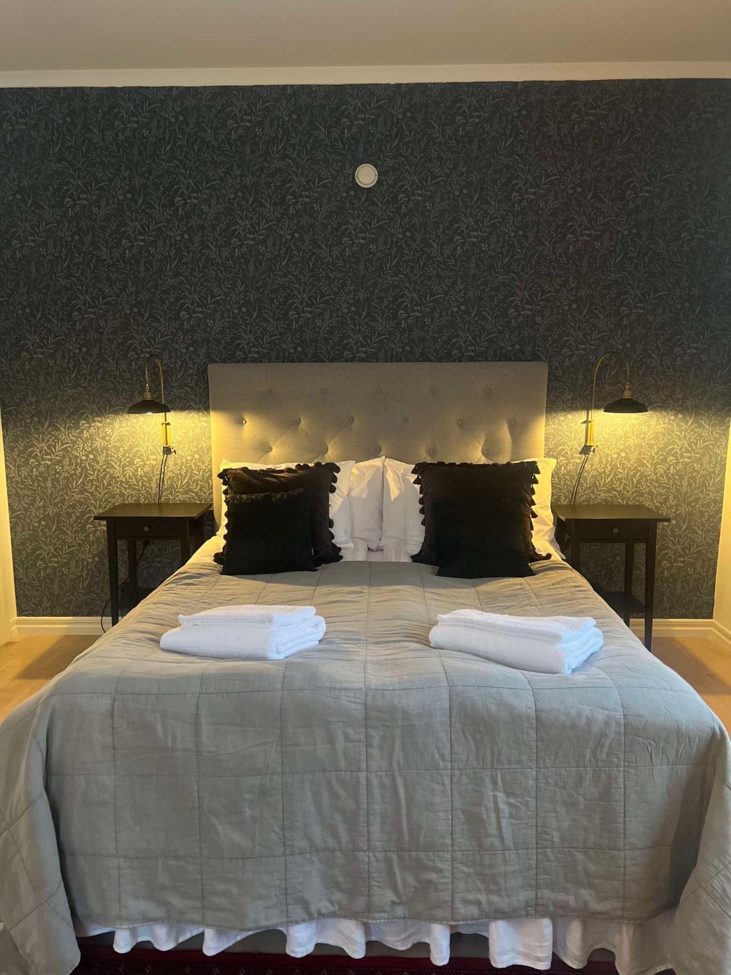 טורסבי Hotell Oernen מראה חיצוני תמונה